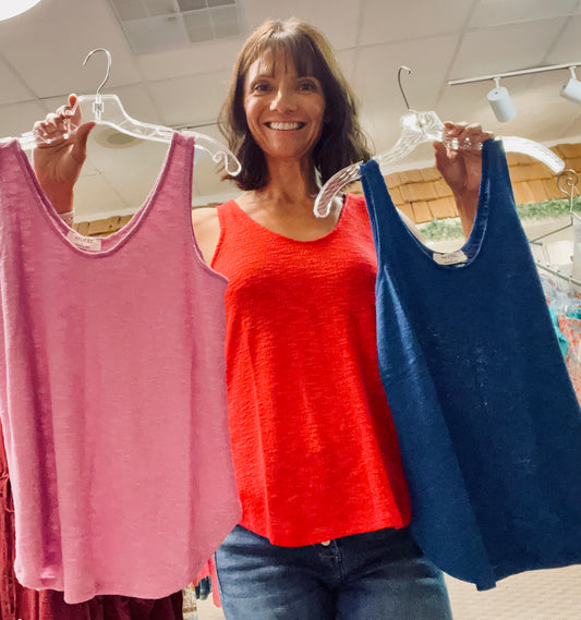 SLEEVELESS DOUBLE SCOOP NECK TANK TOP